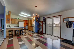 89048 W Campbell Dr, Christmas Valley, OR 97641 - Photo 19