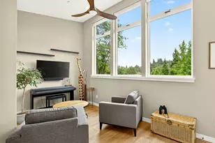 683 Ashland Creek Dr, Ashland, OR 97520 - Photo 37