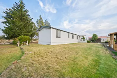 6100 S Highway 97 #24, Redmond, OR 97756 - Photo 17