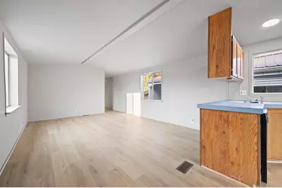 6100 S Highway 97 #24, Redmond, OR 97756 - Photo 5