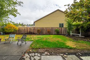 375 Robert Trent Jones Blvd, Eagle Point, OR 97524 - Photo 29