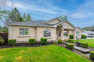 375 Robert Trent Jones Blvd, Eagle Point, OR 97524 - Photo 7