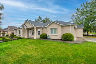 375 Robert Trent Jones Blvd, Eagle Point, OR 97524 - Photo 3