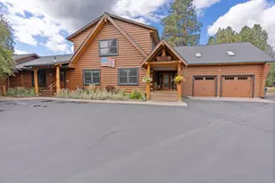 19434 River Woods Dr, Bend, OR 97702 - Photo 9
