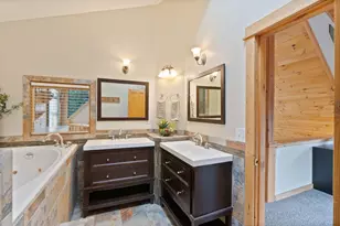 19434 River Woods Dr, Bend, OR 97702 - Photo 49