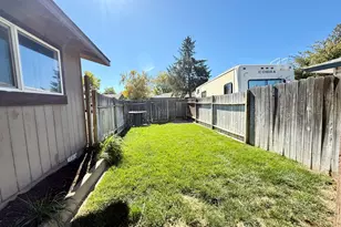 1042 Merryman Dr, Klamath Falls, OR 97603 - Photo 33