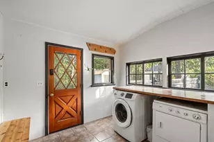 151 Ewe Creek Rd, Grants Pass, OR 97526 - Photo 3