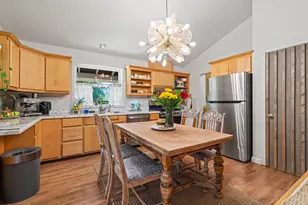 11609 Hwy 238, Jacksonville, OR 97530 - Photo 37