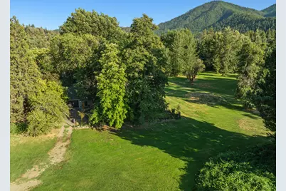 11609 Highway 238, Jacksonville, OR 97530 - Photo 51