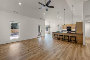 15943 Cascade Ln, La Pine, OR 97739 - Photo 9