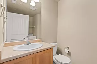 241 Cherry Bark Ln, Medford, OR 97501 - Photo 11