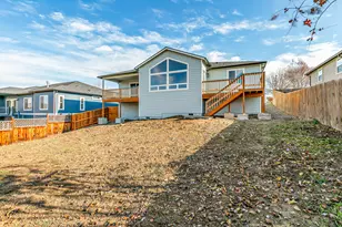 403 N Deanjou Ave, Eagle Point, OR 97524 - Photo 29