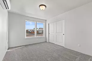 403 N Deanjou Ave, Eagle Point, OR 97524 - Photo 23