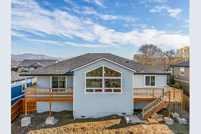 403 N Deanjou Avenue, Eagle Point, OR 97524 - Photo 31