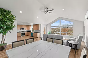 403 N Deanjou Ave, Eagle Point, OR 97524 - Photo 7