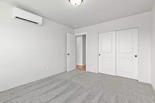 403 N Deanjou Ave, Eagle Point, OR 97524 - Photo 21