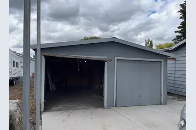 1520 Derby Street, Klamath Falls, OR 97603 - Photo 25