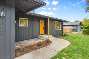 872 Morrison Ave, Medford, OR 97504 - Photo 3