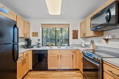 57328 Mountain View Lane, Sunriver, OR 97707 - Photo 11