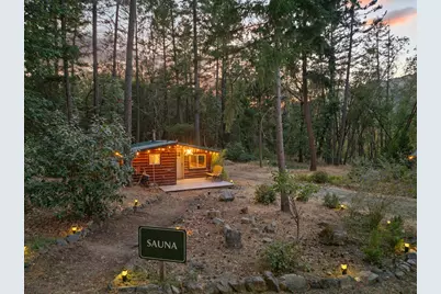 11677 Hwy 238, Jacksonville, OR 97530 - Photo 59