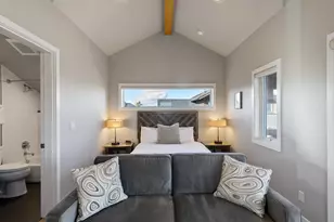 19120 Gateway Loop, Bend, OR 97702 - Photo 15