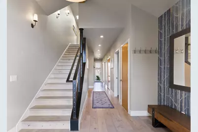 19120 Gateway Loop, Bend, OR 97702 - Photo 5