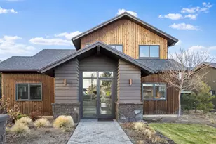 19120 Gateway Loop, Bend, OR 97702 - Photo 3