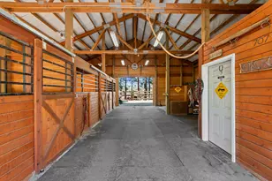 69128 Bay Dr, Sisters, OR 97759 - Photo 39