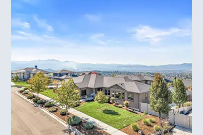 1835 Plateau Drive, Medford, OR 97504 - Photo 3