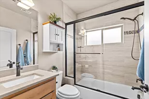 1835 Plateau Dr, Medford, OR 97504 - Photo 35