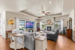 1835 Plateau Dr, Medford, OR 97504 - Photo 7