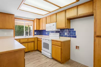 540 Jeanette Avenue, Medford, OR 97501 - Photo 7