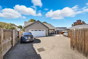 2825 Duell Ave, Medford, OR 97501 - Photo 3