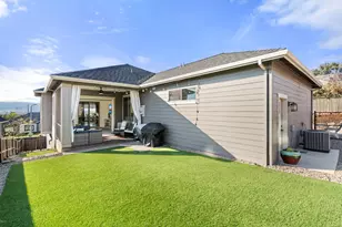 523 W La Strada Circle, Medford, OR 97504 - Photo 51