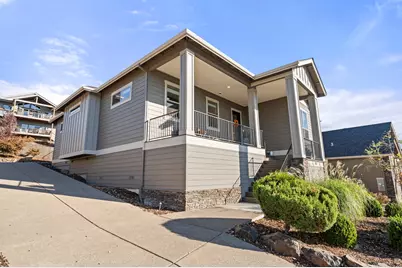 523 W La Strada Circle, Medford, OR 97504 - Photo 11