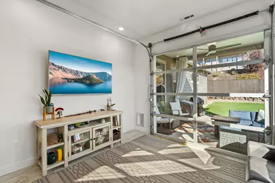 523 W La Strada Circle, Medford, OR 97504 - Photo 45