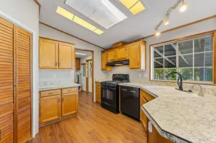 3955 South Stage Rd, Medford, OR 97501 - Photo 5