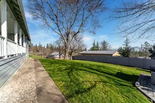 1916 Old Military Rd, Central Point, OR 97502 - Photo 35