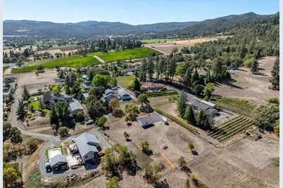 1916 Old Military Road, Central Point, OR 97502 - Photo 31