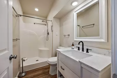 675 S 4th Street, Jacksonville, OR 97530 - Photo 45