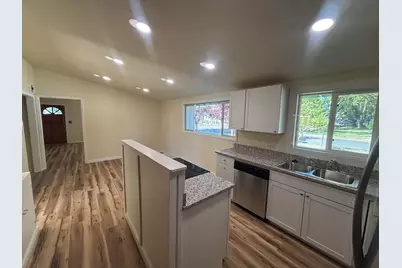 124 Paxon Avenue, Eagle Point, OR 97524 - Photo 5