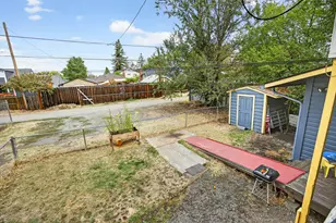 838 Dakota Ave, Medford, OR 97501 - Photo 23