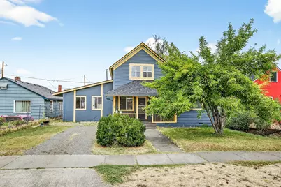 838 Dakota Avenue, Medford, OR 97501 - Photo 1