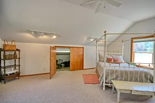 931 Hogan Rd, Applegate, OR 97530 - Photo 63