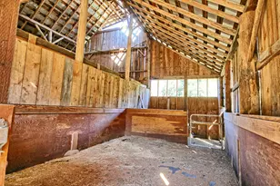 931 Hogan Rd, Applegate, OR 97530 - Photo 87