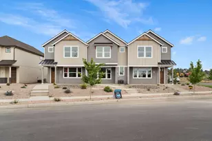 3937 SW Coyote Ave, Redmond, OR 97756 - Photo 3