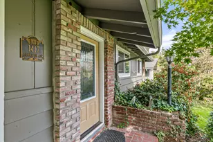 1417 Larkspur Ave, Medford, OR 97504 - Photo 1