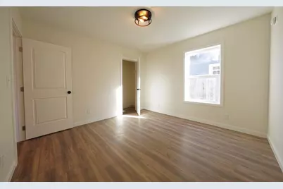 60 N Peach Street, Medford, OR 97501 - Photo 13