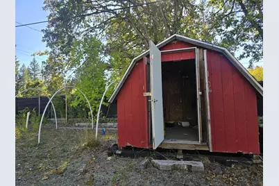 2565 Rockydale Road, Cave Junction, OR 97523 - Photo 11