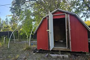 2565 Rockydale Rd, Cave Junction, OR 97523 - Photo 11